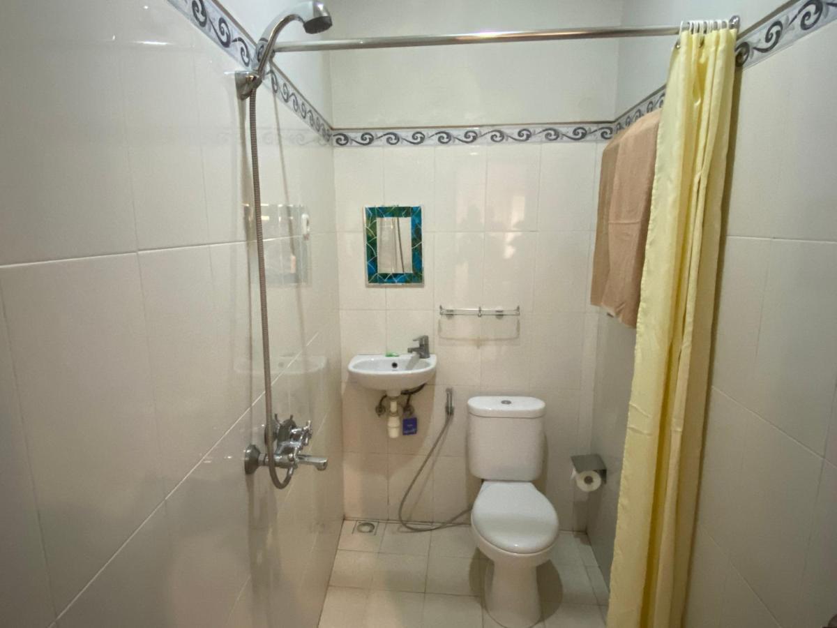 Suwardika Homestay & Dormitory Санур Экстерьер фото