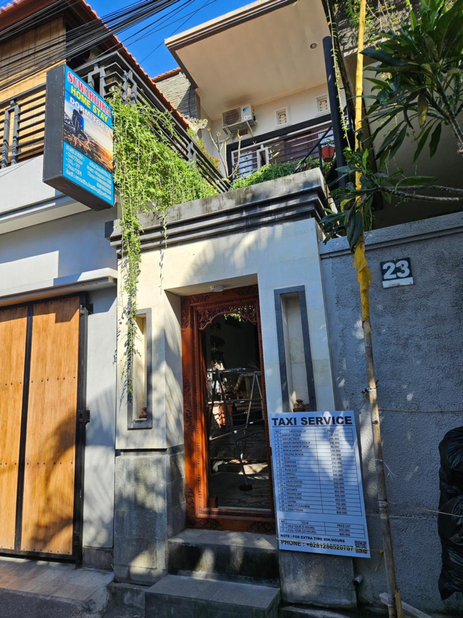 Suwardika Homestay & Dormitory Санур Экстерьер фото