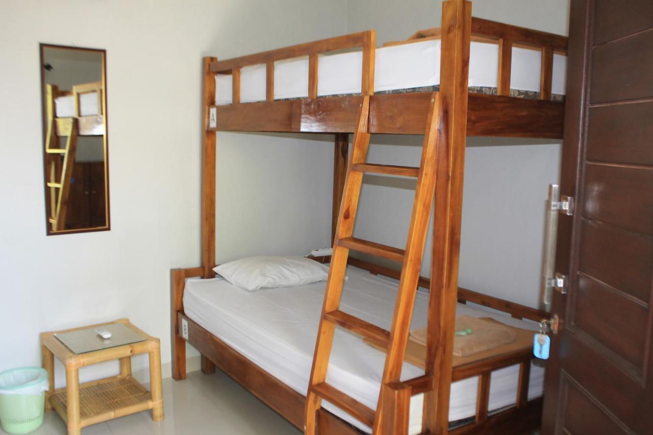 Suwardika Homestay & Dormitory Санур Экстерьер фото